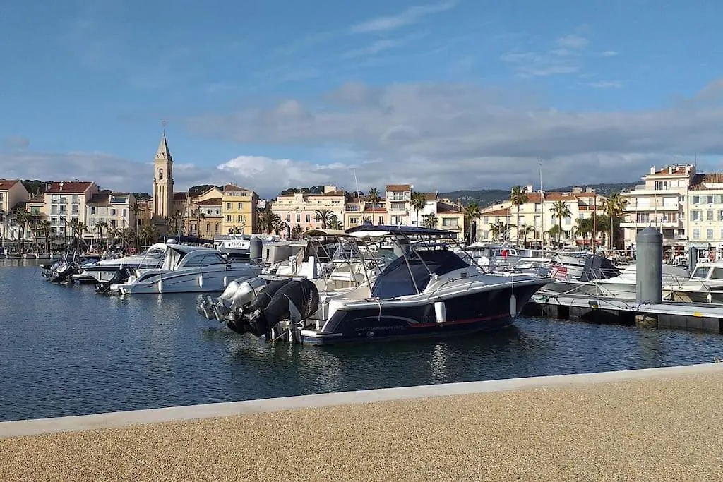 Charmant Studio Climatise Proche De La Mer contacts
